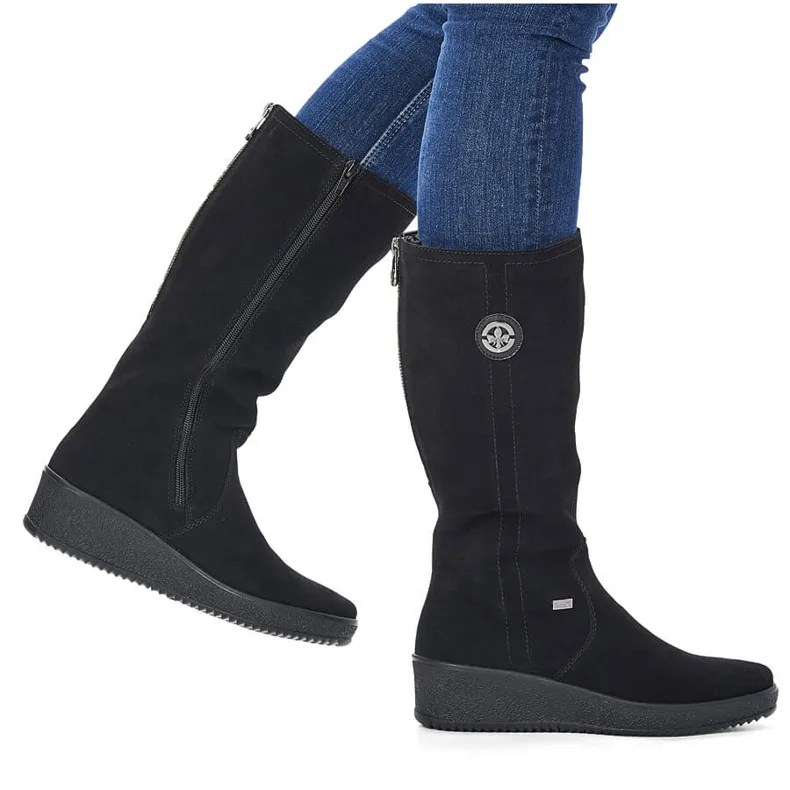 Nubuck laarzen geïsoleerd met schapenwol Rieker Y4470 zwart